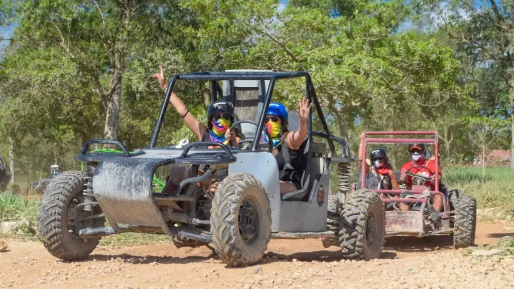 Let's Go DR 10 Tour Buggy Punta Cana